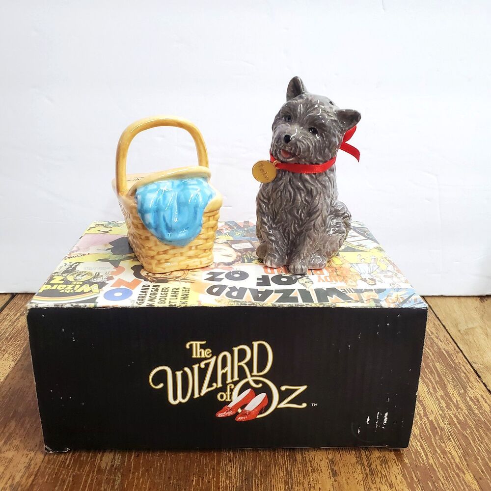Vandor Wizard of Oz Toto Basket Ceramic Salt & Pepper Shakers Set NIB Vintage